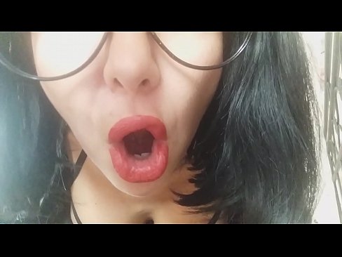 ❤️ Cari, a to matrigna ùn ti lascia micca andà à a scola oghje... Aghju bisognu di tè troppu... Video porno à noi % co.sexeey.ru% ﹏